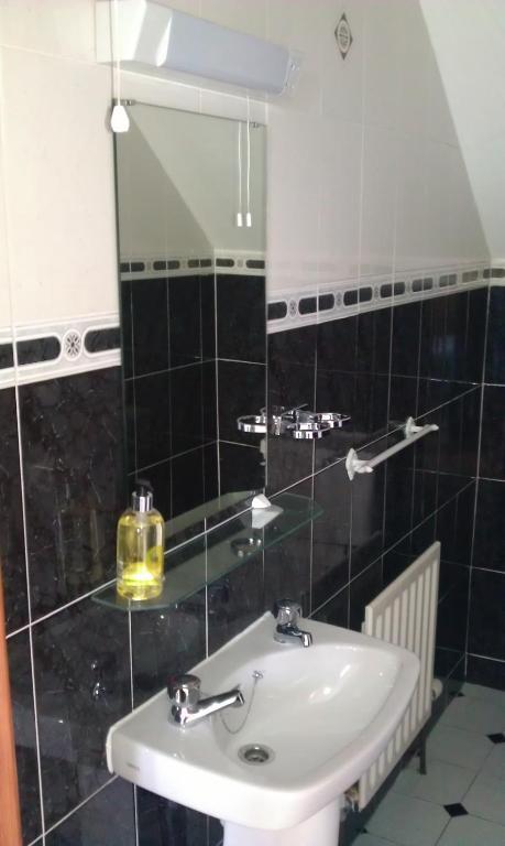 Ashfield House B&B Cong Bilik gambar